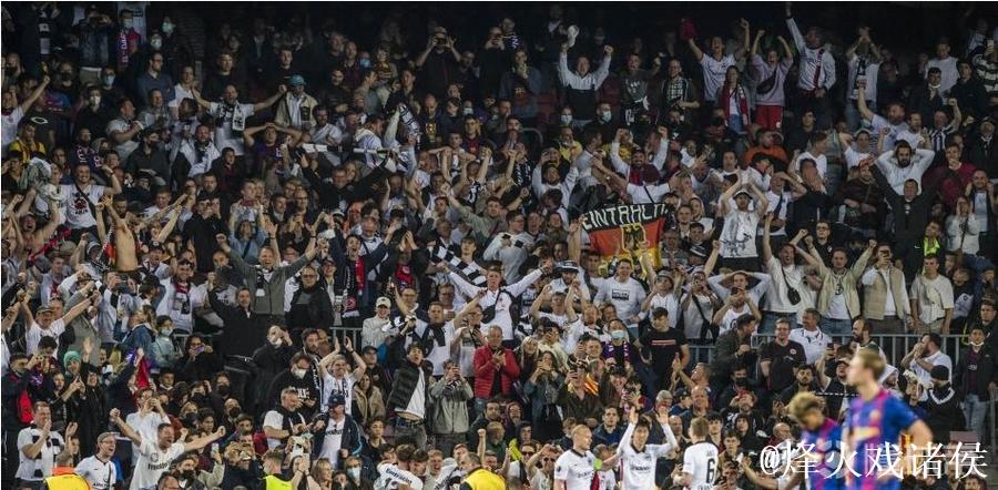 世体:预计有3400名法兰克福球迷远征巴萨,其中 世体:预计有3400名法兰克福球迷远征巴萨,其中